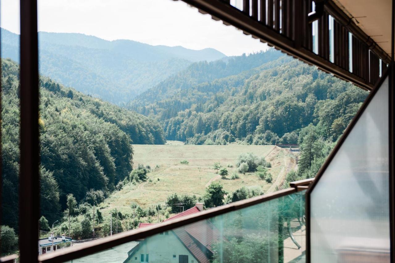 Nature Escape Apartment Braşov Buitenkant foto